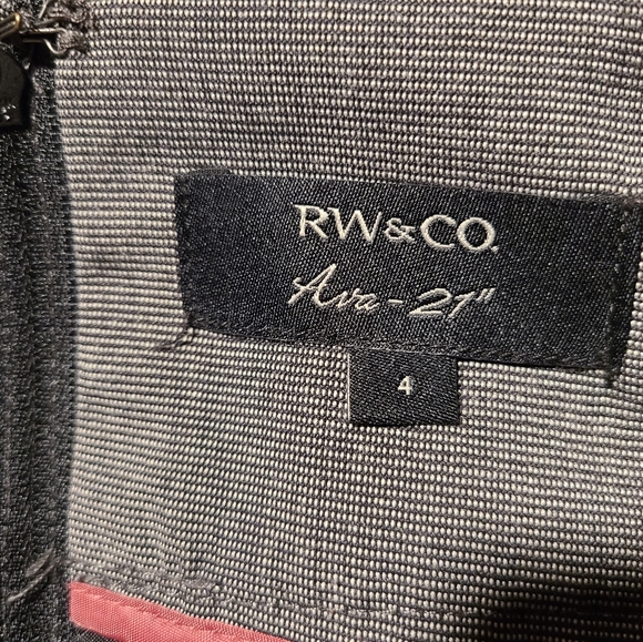 RW & Co Grey Pencil Skirt w/ belt - Picture 5 of 7